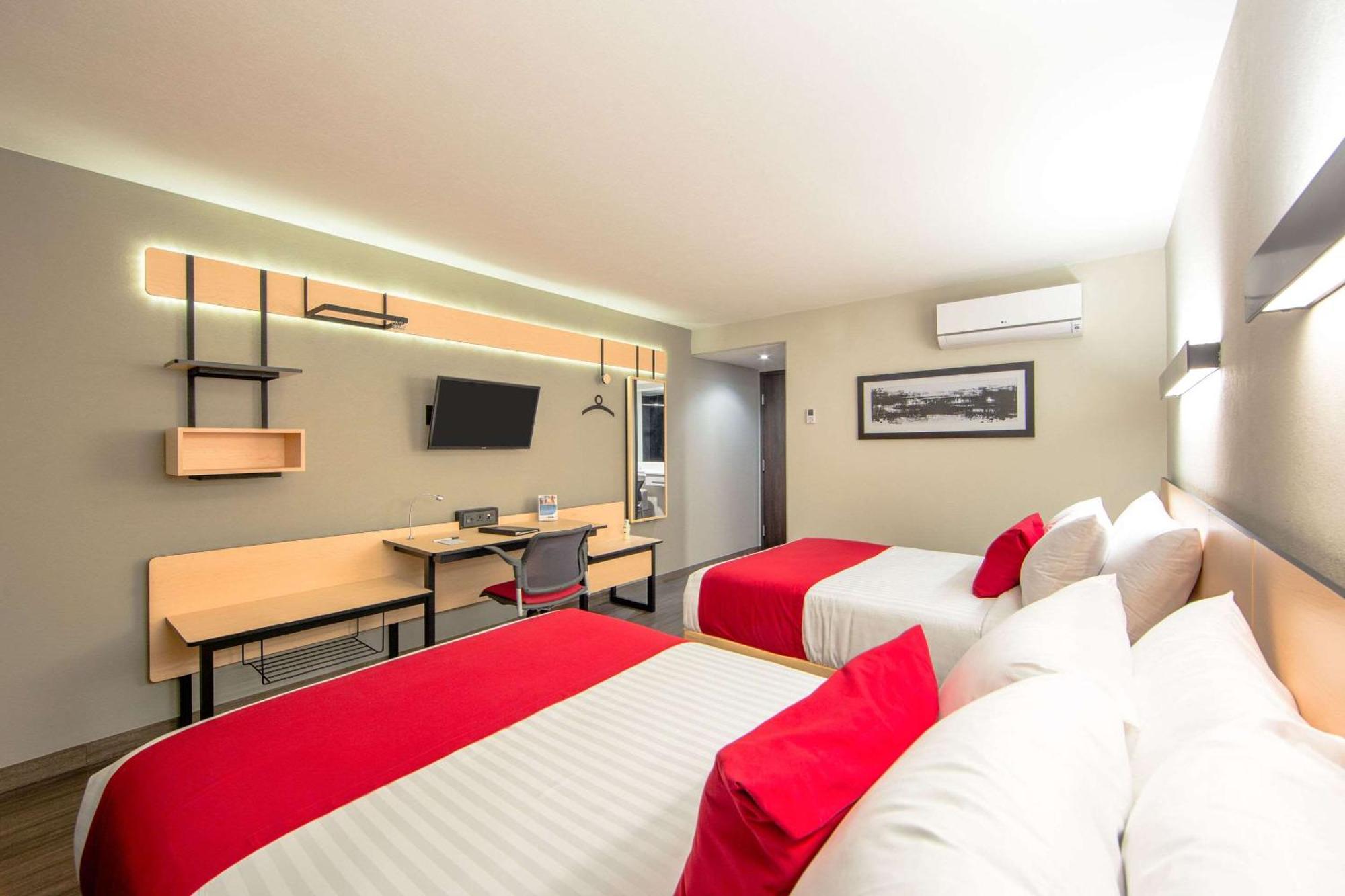 Comfort Inn Delicias Exterior photo