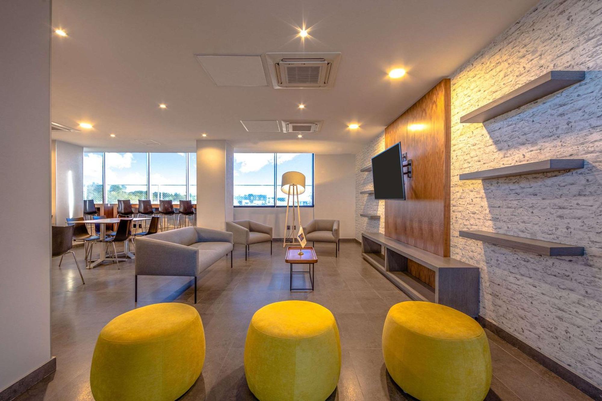 Comfort Inn Delicias Exterior photo